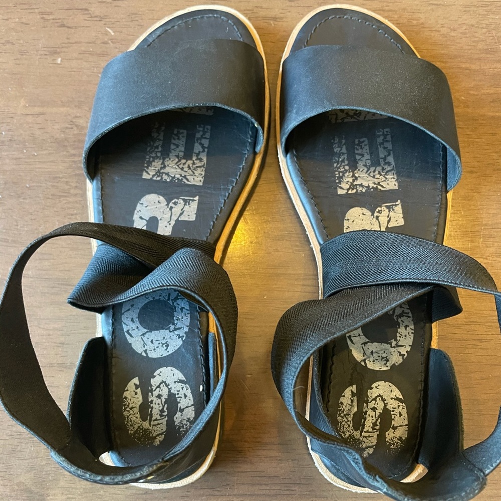 Sorel Ella sandal size 8.5